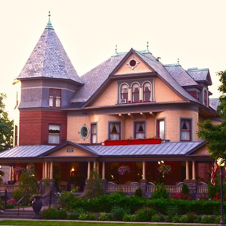 Union Gables (Adults Only) Hotel Saratoga Springs Bagian luar foto