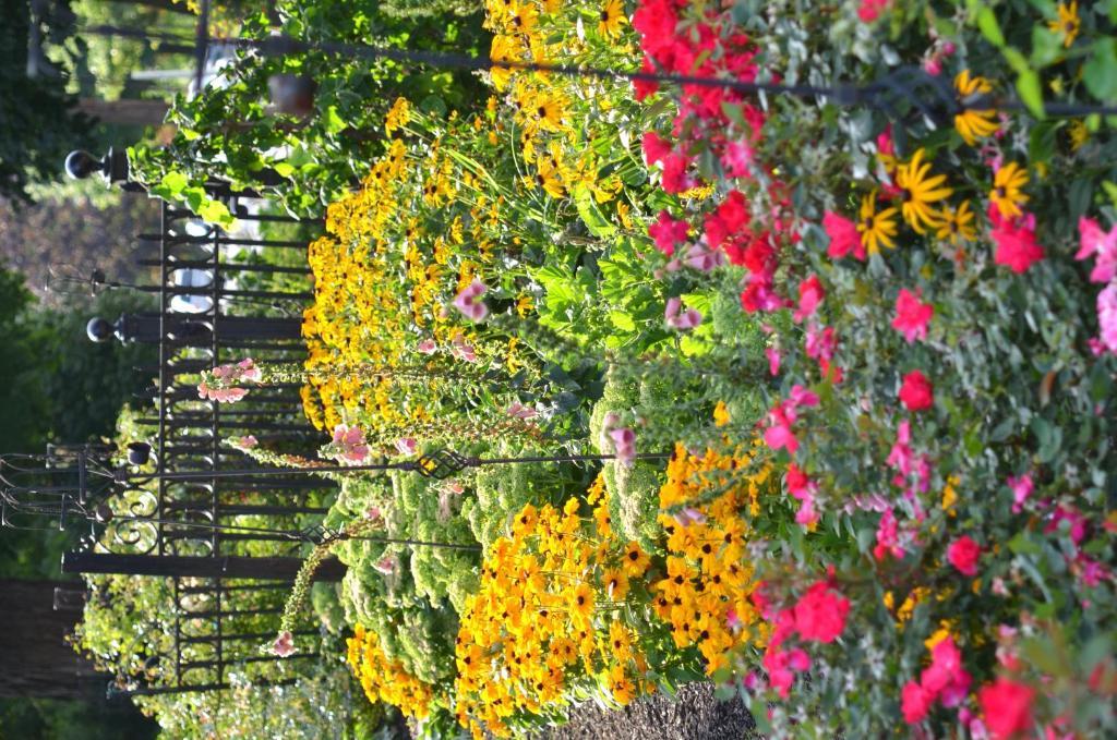 Union Gables (Adults Only) Hotel Saratoga Springs Bagian luar foto