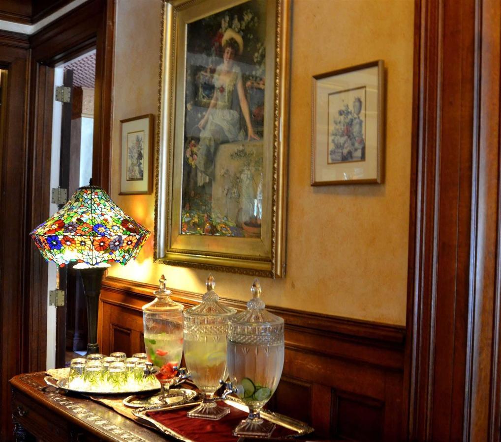 Union Gables (Adults Only) Hotel Saratoga Springs Bagian luar foto